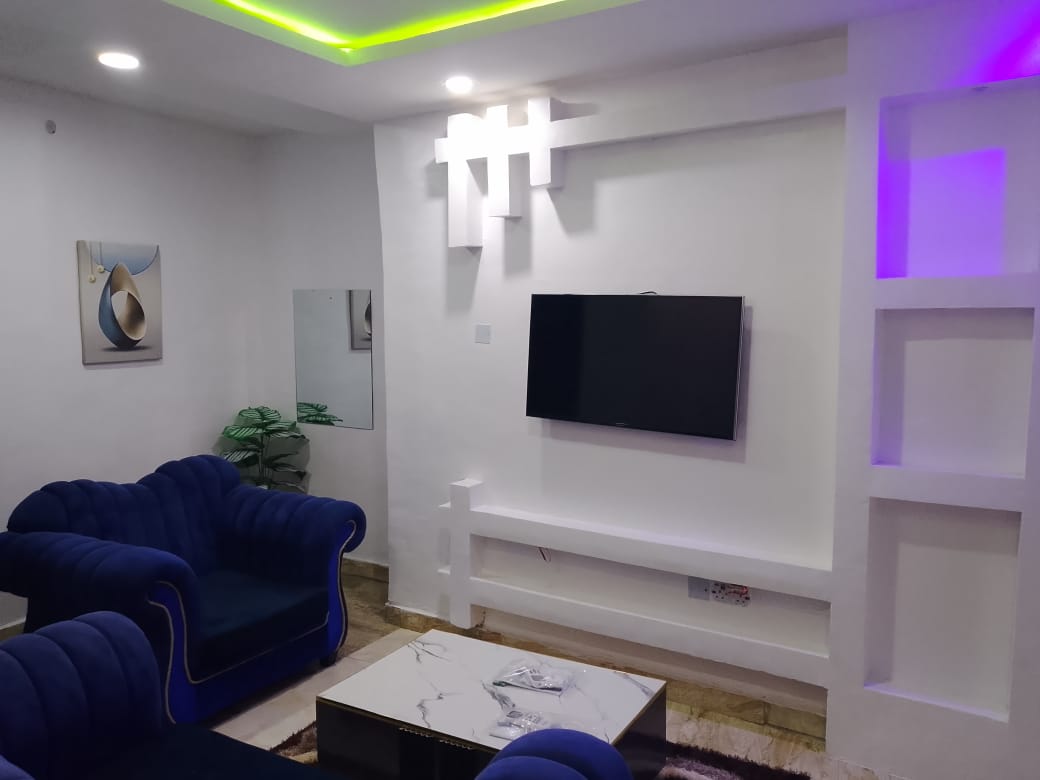 Prime 5 – living room side view